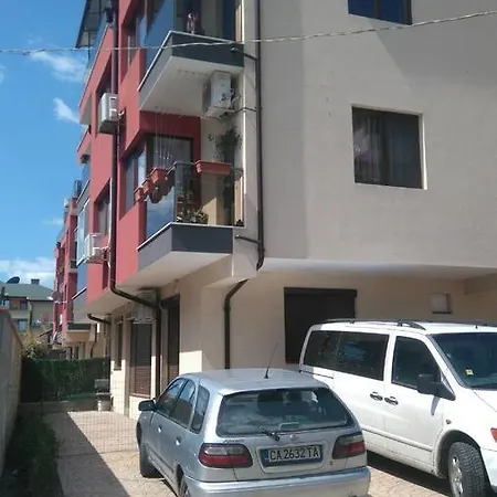 Frederika Apartment *